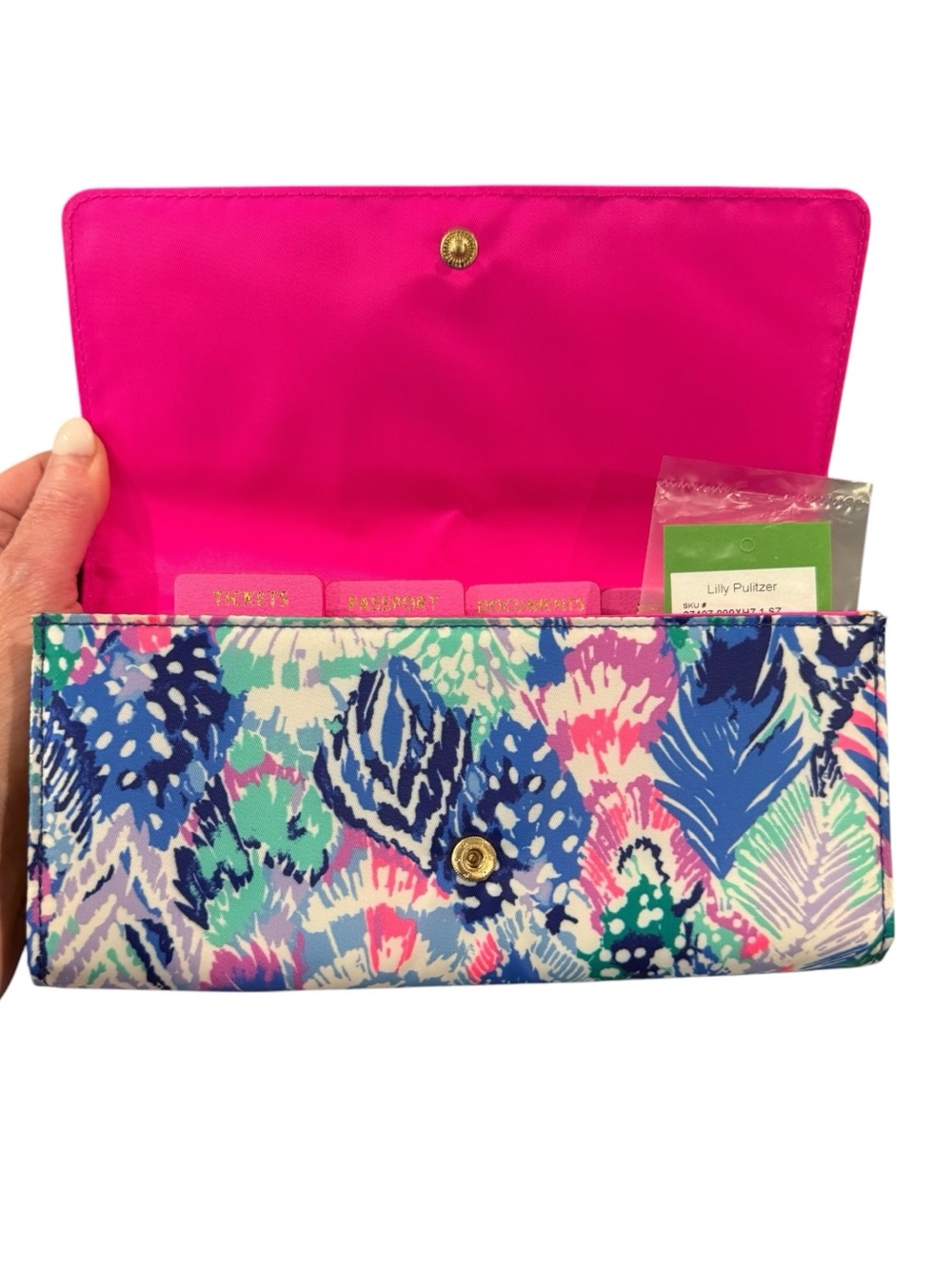 Lilly Pulitzer Travel Wallet Organizer - Picture 4 of 8